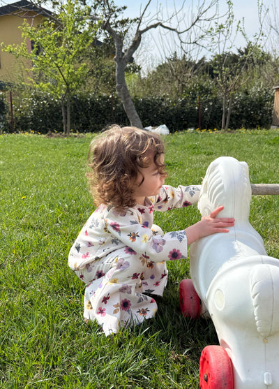 Ekru Üzerine Çiçek Desenli Uzun Kollu Bluz ve İspanyol Paça Pantolon Kız Çocuk Takım